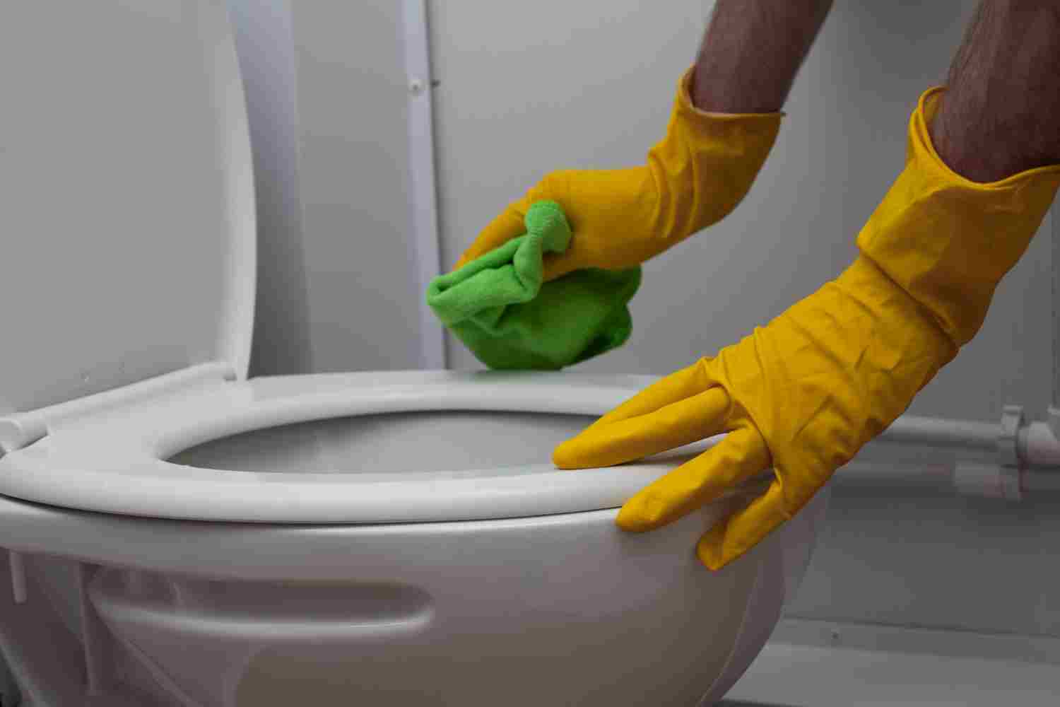 astuce de grand-mère pour détartrer les wc
